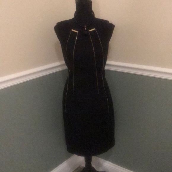 Little black number with gold zips - Picture 2 of 3